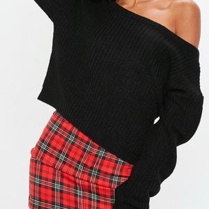 Black oversized cropped sweater